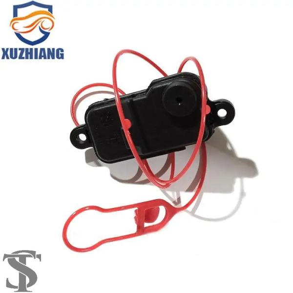 並行輸入品 4L0862153D 燃料タンクカバースイッチフラップドアロックアクチュエータリリースモーターアウディ A1 A3 A6 C7 アバント A7 Q3