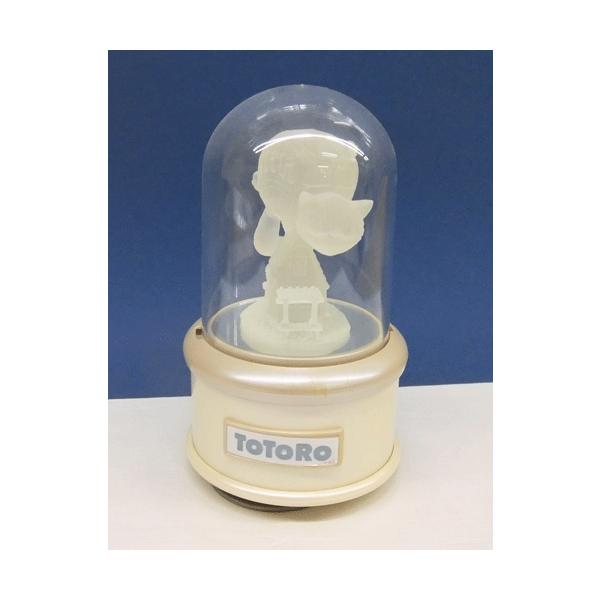 電源を入れるとネコバスが回転しながら７色に光ります光と音にいやされます1988年に公開された、宮崎駿（みやざきはやお）監督、スタジオジブリ製作のアニメ「となりのトトロ」のオルゴールです。懐かしい、聞いていて心地よい音色で曲名「となりのトトロ...