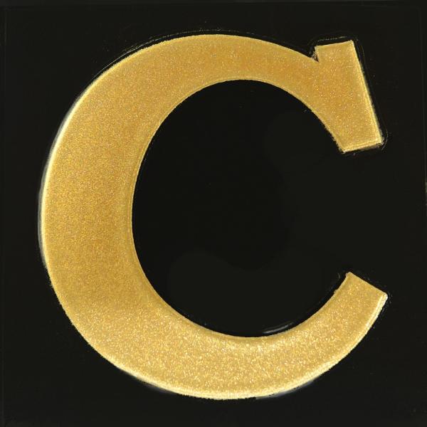 ー詳細ー■シールサイズ　横35mm x 縦35mm ■柄サイズ　横30mm x 縦30mmに収まるサイズ ※サイズについて詳しくは商品画像をご覧下さい。■生産国　　　　日本 シンプルなイニシャルの蒔絵シールです。スマートフォンや小物のワンポ...