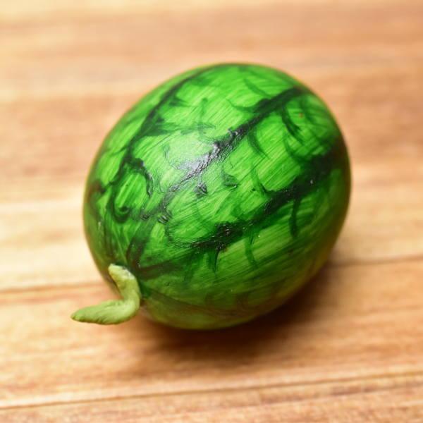 ▼この商品は【ミニチュアフード 果物シリーズ 【すいか [LF21] 1個】 (1/12スケール) [m-s]【SM】】です。1/12スケールのミニチュアフードです。ハンドメイドの為、大きさなどに個体差ある場合がございますのでご了承ください...
