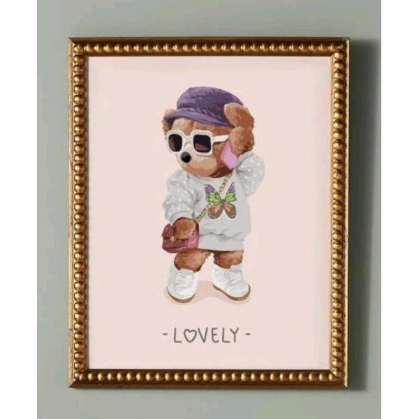 ※こちらはポスターのみの価格です(額なし)お洒落なくまさん(*^^*)お部屋もとてもお洒落になります。同じクマさんシリーズで並べてもとても可愛いです♪お気に入りの好きなアートをお部屋に飾って毎日眺めているだけで癒されたり、気分が上がります(...