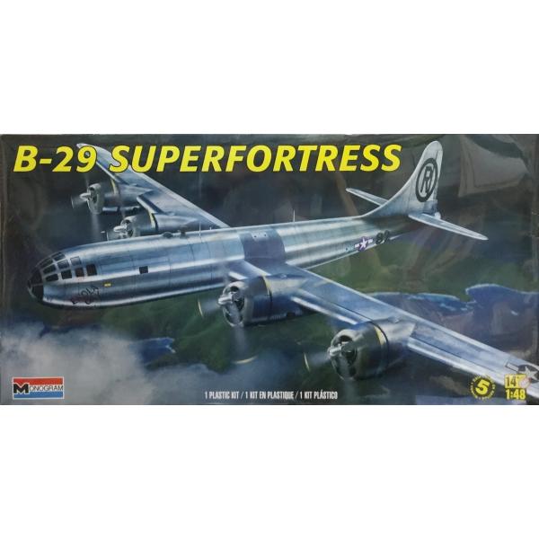 Revell 1/48 B-29 スーパーフォートレス （85-5718） [Revell