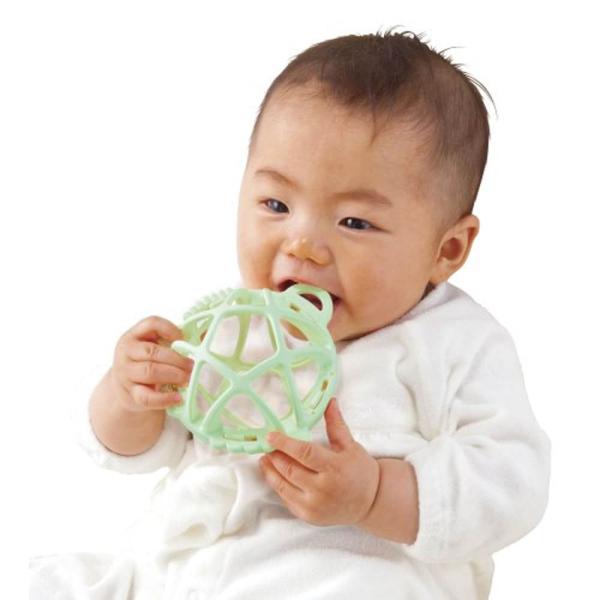 何でもなめちゃう赤ちゃんのために原料にお米を選びました。独自製法南魚沼で生まれた＜やわらか素材＞使用●なめても安心●無塗装●角が丸い安心設計７種類のなめかみで、飽きずに楽しめます。