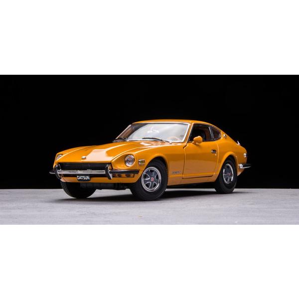 SUNSTAR 1/18 ダットサン 240Z 1972 オレンジ 完成品ダイ