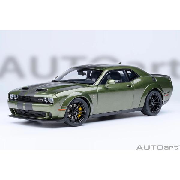 AUTOart 1/18 ダッジ チャレンジャー SRT ジェイルブレイク 2022 (グリーン/カーボンブラックストライプ F8 GREEN) 71761 送料無料