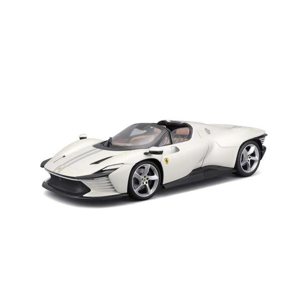 ブラーゴ1/18 フェラーリ デイトナ SP3 クローズドルーフ Bburago 1/18 フェラーリ デイトナ SP3 クローズルーフ 2022 (ホワイト
