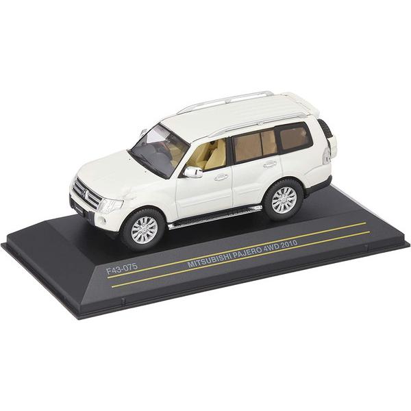 FIRST:43 1/43 三菱 パジェロ 4WD 2010 パールホワイト 完成品ダイ