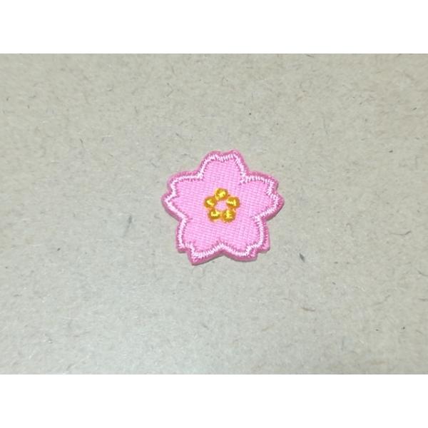 縁取り刺繍桜の花ワッペン/ピンク・桃色
