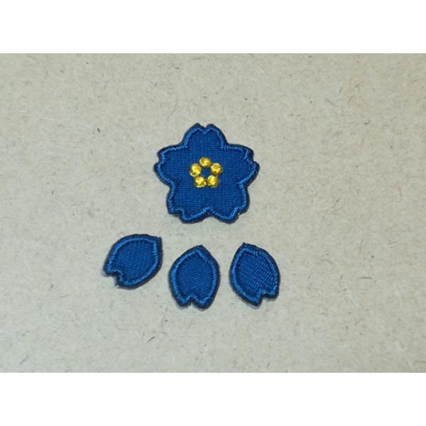 縁取り刺繍桜と花びらワッペンセット/ダークブルー・濃青