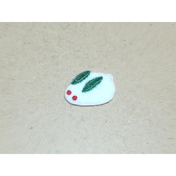 かわいい雪うさぎの刺繍ワッペン/選べるサイズ/干支卯 ウサギ 兎