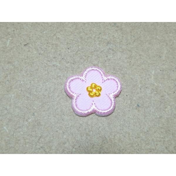 縁取り刺繍梅の花ワッペン/ライトピンク・桜色