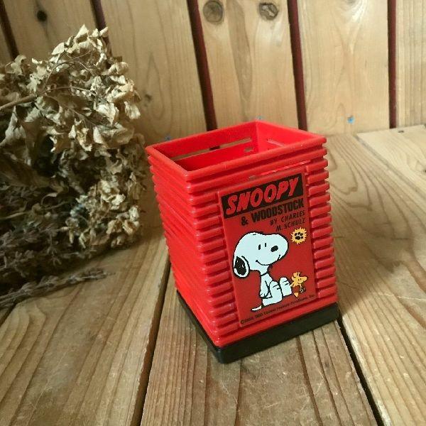 ヴィンテージ ピーナッツ Snoopyスヌーピー ウッドストック 古いペンスタンド 鉛筆ペン立て 文房具 筆記用具 小物入れ ビンテージ レトロ Treasure Chest Yahoo ショップ 通販 Yahoo ショッピング