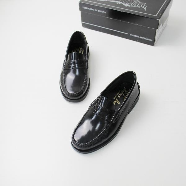 SAINT LAURENT フラットシューズ ガラスレザー-