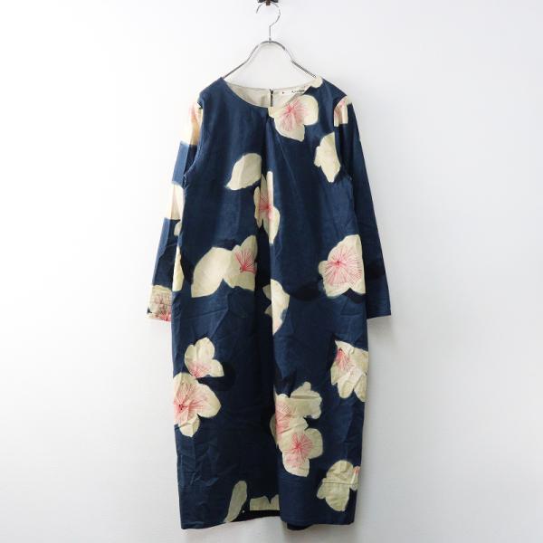 未使用近い美品 パラスパレス インディゴ染め バンドカラーAラインロングドレス3 Pal'las Palace（パラスパレス） インディゴ抜染花柄ワンピース 2