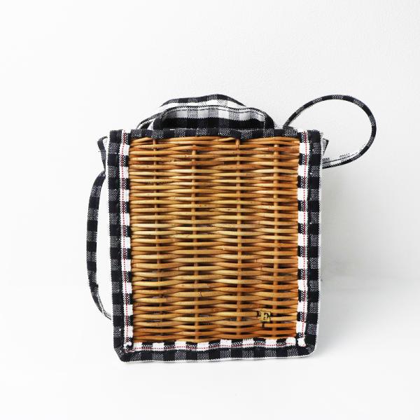 美品 定価46200円 エバゴス ebagos ギンガム かご袋ショルダー カゴポシェット GINGHAM モノトーン┃かごバッグ 【2400014932218】 美品 定価46200円 エバゴス ebagos ギンガム かご袋ショルダー カゴ