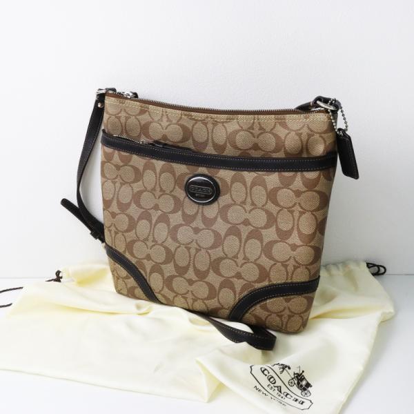COACH（コーチ） 美品 COACH F18926 PVC レザー シグネチャー 