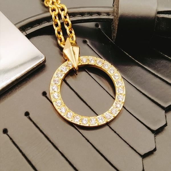 ■商品コードringneck■セット内容チャームネックレス■サイズチェーン 51cm■カラーチェーン＆チャームブラッククローム　ゴールド　ピンクゴールドストーンレッド×クリア　レッド×ブラック　■備考メッキ加工■商品説明メッキ加工ですのでお...