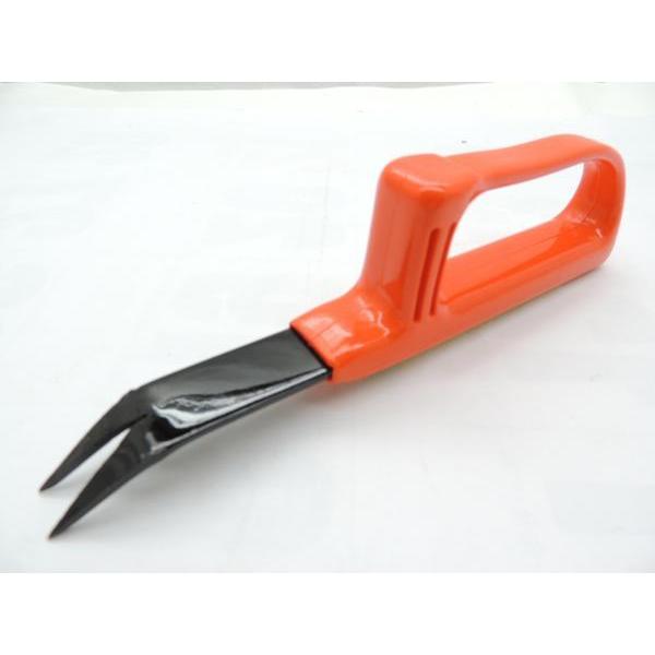 ・剣牛　小林鉄工所　手を汚さず楽に草抜き　ラクラクDX　K-508-1　・テコ付の握りやすいグリップで手を汚さず楽に草抜きができます。＜素材＞先端部:鉄    グリップ部:コーティング＜サイズ＞全長190ミリ 草抜き鉄部66ミリ*23ミリ ...