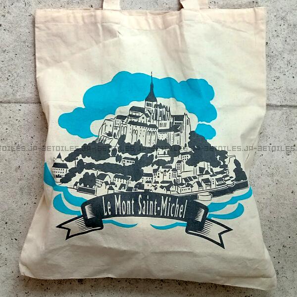 モンサンミシェルの現地で購入した、 フランス西海岸、サン・マロ湾上に浮かぶ小島に築かれた修道院でカトリックの巡礼地のひとつであるフランス西海岸、サン・マロ湾上に浮かぶ小島に築かれた修道院でカトリックの巡礼地のひとつである「モン・サン=ミッシ...