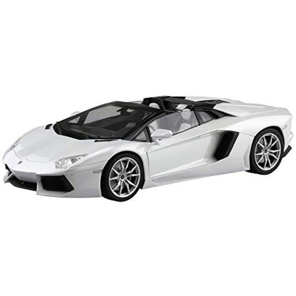 青島文化教材社 1/24 ザ・スーパーカーシリーズ No.8 ランボルギーニ アヴェンタドール LP700-4 ロードスター 2012 プラ