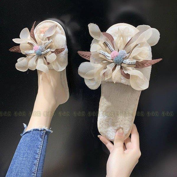 日用品雑貨 生活雑貨 スリッパ ルームシューズ ふわふわ もこもこ もふもふ 立体 コサージュ リボン 英字 英語 ベージュ ピンク Agc74 高品質の人気