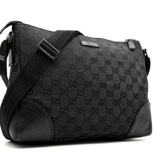美品 GUCCI グッチ GG柄 ショルダー バッグ ブラック 001 3298 美品 グッチ GUCCI ショルダーバッグ 斜め掛け GG柄 GGキャンバス ロゴ