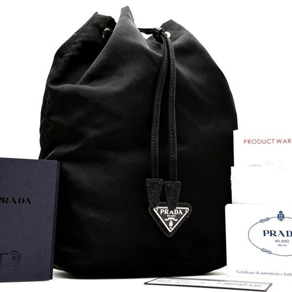 ✨極美品✨PRADA プラダ　Re-Nylon　リナイロン　ポーチ　1NA369 極美品 近代モデル プラダ PRADA 巾着 ポーチ 1NA369 三角ロゴ