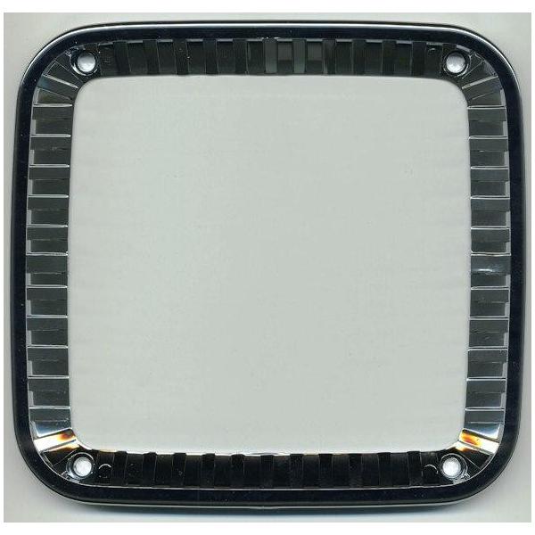 レンズのサイズは共通、ＦＫ、日野の３種類があります。レンズを止めてあるビス間の寸法を確認してください。純正タイプテールレンズ以外のテールレンズには着装が出来ませんのでご注意下さい。適合サイズ：共通タイプビス間寸法：縦120mm×横112mm