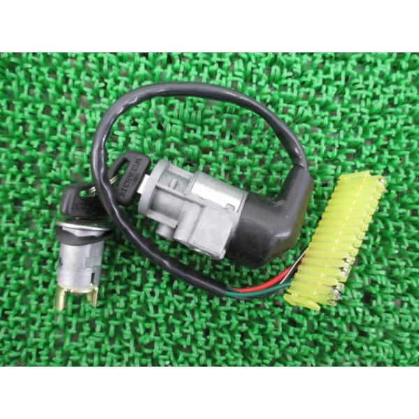シャドウ750 キーシリンダーセット 在庫有 即納 ホンダ 純正 新品 バイク 部品 RC25 ME9 車検 Genuine 50 シャドウ750 キーシリンダーセット 35100-ME9-000 在庫有 即納 ホンダ