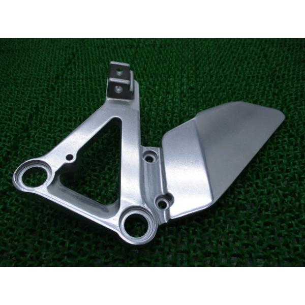 NSR150SP ステップホルダー 右 在庫有 即納 ホンダ 純正 新品 バイク 部品 廃盤 在庫有り 即納可 車検 Genuine 20 ホンダ（HONDA） NSR150SP ステップホルダー 右 在庫有 即納 純正 新品