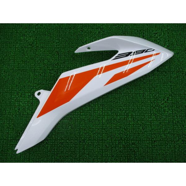 390アドベンチャー タンクカバー 右 白 95808051000 KTM 純正 中古 バイク 部品 シュラウド サイドカウル コンディション良好 44 ts-parts_22100491