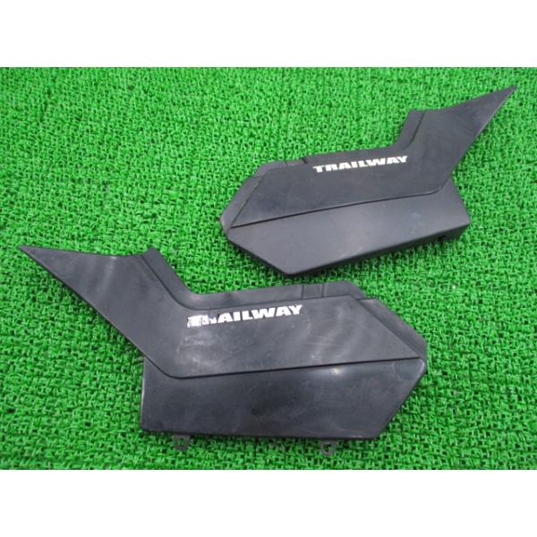 TW200 TW225 サイドカバー 左右 黒 ヤマハ 純正 バイク 部品 美品 DG07J DG09J TRAILWAY コケキズなし ノーマル戻しに 【中古】 25 ヤマハ発動機 TW200 TW225 サイドカバー 左右 黒 ヤマハ 純正 中古