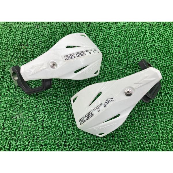 ZETA製 ナックルガード 左右 白 社外 中古 バイク 部品 スティングレイ CRM80 1990年式で使用） HD12-1000*** コケキズ無し 割れ欠け無し 81 ZETA製 ナックルガード 左右 白 社外 中古 バイク 部品 スティングレイ