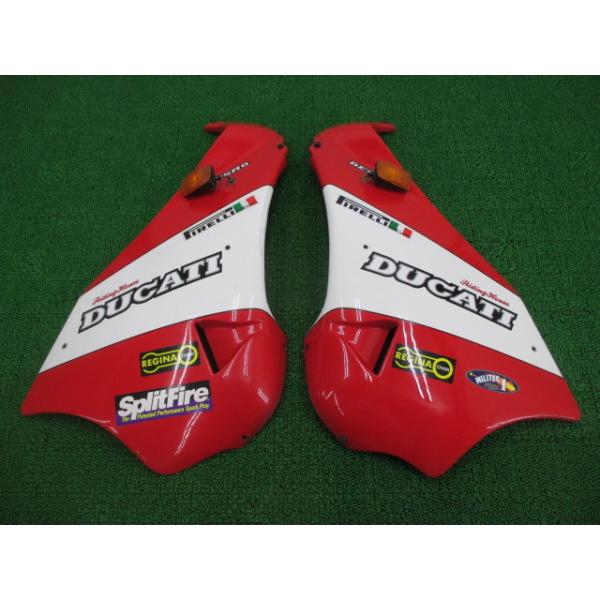 900SS サイドカウル 左右 赤 48030031A/48030041A ドゥカティ 純正 中古 48030031A 48030041A 88-90年 ウインカー付き コケキズ無し 18 900SS サイドカウル 左右 赤 48030031A/48030041A ドゥカティ 純正