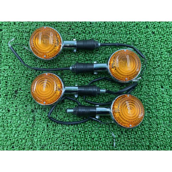 V-MAX ウインカー 041-0842/047-0862 ヤマハ 純正 中古 バイク 部品 041-0842 047-0862 4個セット 美品 ビラーゴ250 ビラーゴ400 51 ヤマハ発動機 V-MAX ウインカー 041-0842/047-0862 ヤマハ 純正 中古