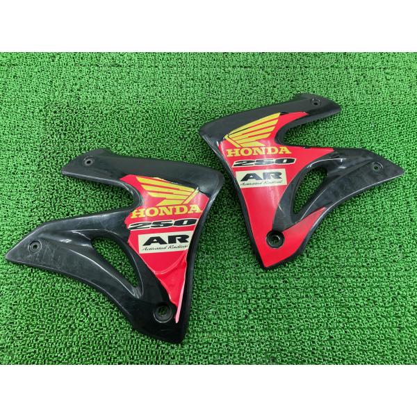 CRM250AR 純正　ラジエーターシュラウド右 ホンダ（HONDA） CRM250AR シュラウド 左右 黒 19030-KAEJ-7400/19035