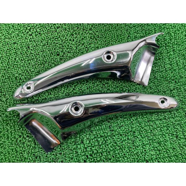 ロケット3 リアフェンダーステー トライアンフ(TRIUMPH) 純正 中古 SMTTLC10358347*** ロケットIII フェンダーモール 修復素材に 80 ロケット3 リアフェンダーステー トライアンフ(TRIUMPH) 純正 中古