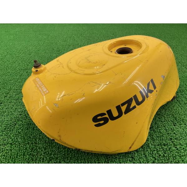 GSX-R400SP タンク 黄 スズキ 純正 中古 バイク 部品 GK73A 凹み無し コケキズなし 修復素材に ノーマル戻しに 車検 Genuine 59 スズキ（SUZUKI） GSX-R400SP タンク 黄 純正 中古 バイク 部品 GK73A