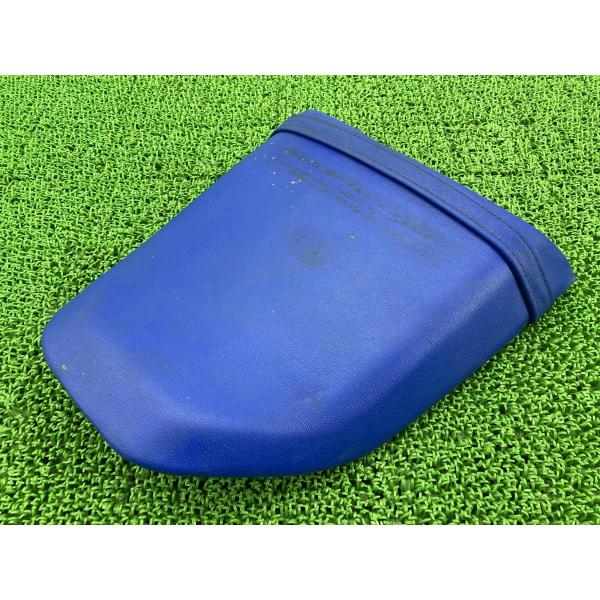 GSX-R1100 タンデムシート 45300-46E スズキ 純正 中古 バイク 部品 GU75A 破れ無し 希少カラー 修復素材やノーマル戻しに 車検 Genuine 68 スズキ（SUZUKI） GSX-R1100 タンデムシート 45300-46E 純正 中古