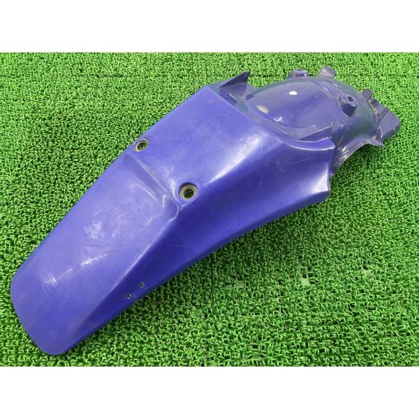 CRM250AR リアフェンダー 青 KAE ホンダ 純正 中古 バイク 部品 MD32 修復素材に ノーマル戻しに そのまま使える コケキズなし 70 ホンダ（HONDA） CRM250AR リアフェンダー 青 KAE 純正 中古 バイク