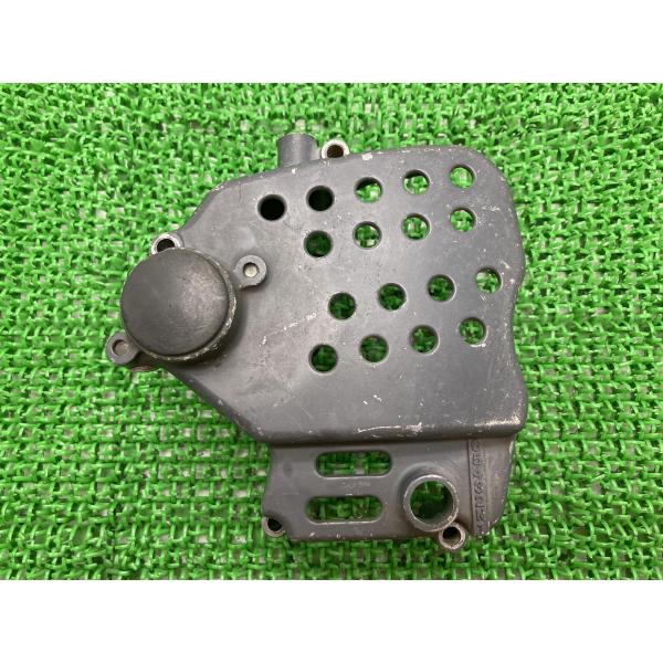 スズキ（SUZUKI） GSX-R400 スプロケットカバー 33C 純正 中古 バイク