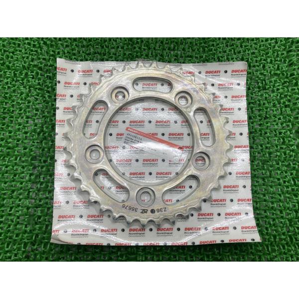 999 リアスプロケット 49410811A ドゥカティ 純正 新品 バイク 部品 未使用品 999S 999R 割れ欠け無し 36T 車検 Genuine 73 999 リアスプロケット 49410811A 在庫有 即納 ドゥカティ 純正 新品