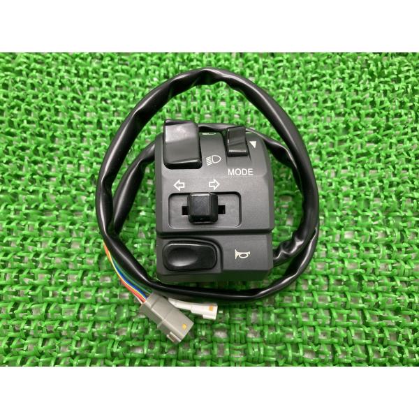 ハイパーモタード1100 ハンドルスイッチ 右 65010071A ドゥカティ 純正 新品 未使用品 割れ欠け無し 修復素材に そのまま使える 25 ハイパーモタード1100 ハンドルスイッチ 左 65110071A ドゥカティ 純正