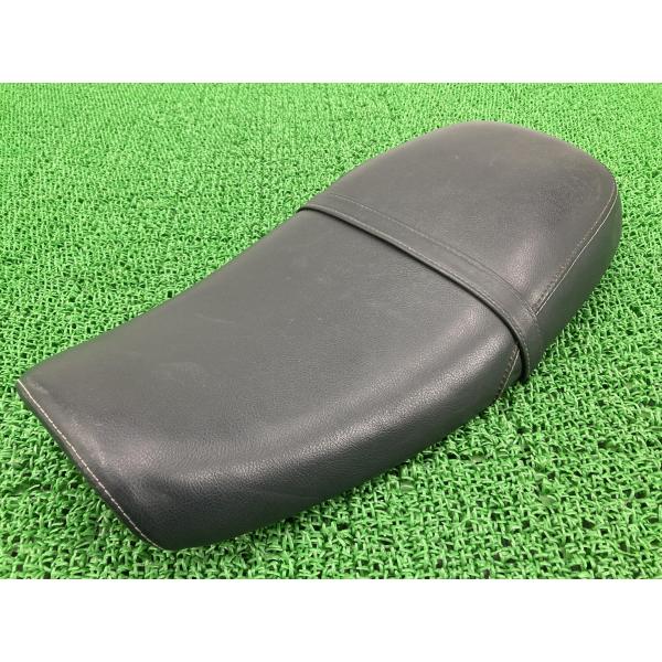 SR400 シート 社外 バイク 部品 トラッカー ボバー チョッパーなどカスタムに 破れ無し そのまま使える M&Ms？ 【中古】 87 ts-parts_22202540