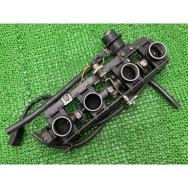 TRIUMPH スロットルボディカバー 中古2個セット TRIUMPH スロットルボディカバー 中古2個セット