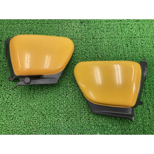 テンプター サイドカバー 左右 黄 07F スズキ 純正 バイク 部品 NK43A ST400 コケキズ無し 修復素材やカスタム素材に 【中古】 53 スズキ（SUZUKI） テンプター サイドカバー 左右 黄 07F 純正 中古