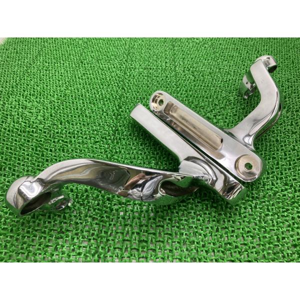 FLHTCUTG1750 フロントウインカーステー 左右 ハーレー 純正