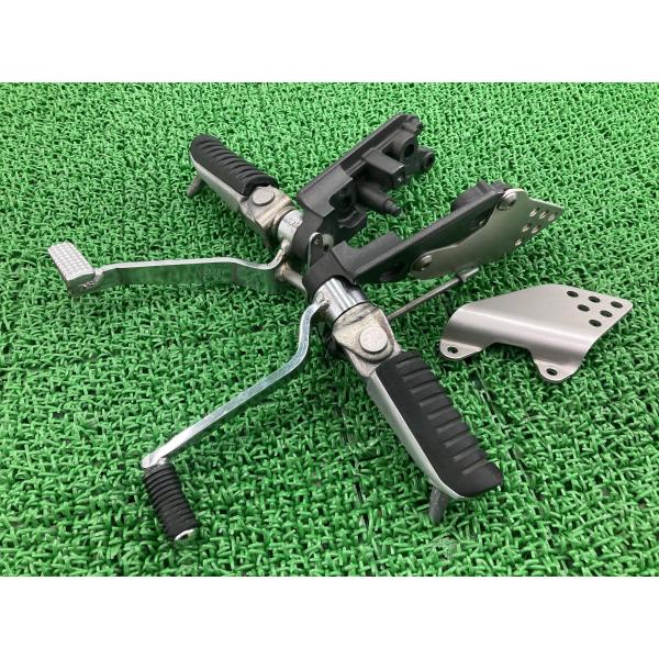カワサキ　ZRX1200 ダエグ　純正タンデムステップホルダー　左右 ts-parts_22208273