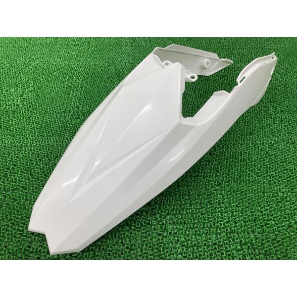 X-TRAINER リアフェンダー 白 036.43.003.10 BETA 純正 ベータ XTRAINER クロストレイナー コンディション良好 【中古】 78 X-TRAINER リアフェンダー 白 036.43.003.10 BETA 純正 中古 バイク