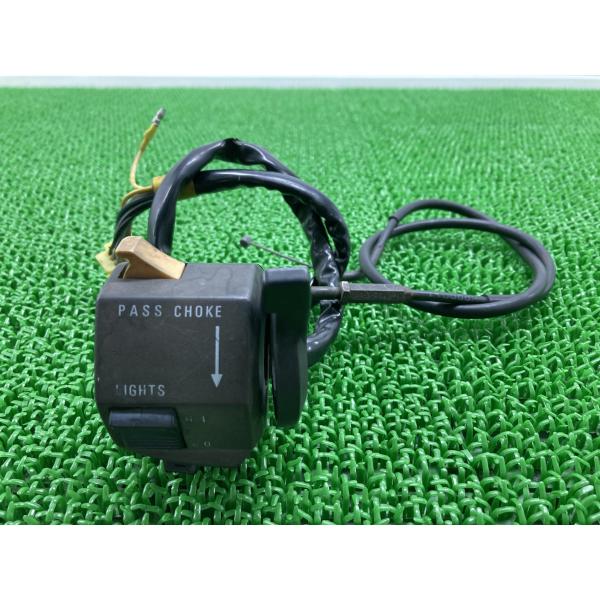 GS400E ハンドルスイッチ 左 374-13 スズキ 純正 バイク 部品 GK54A 割れ欠け無し 品薄 希少品 車検 Genuine 【中古】 2 ts-parts_22220151